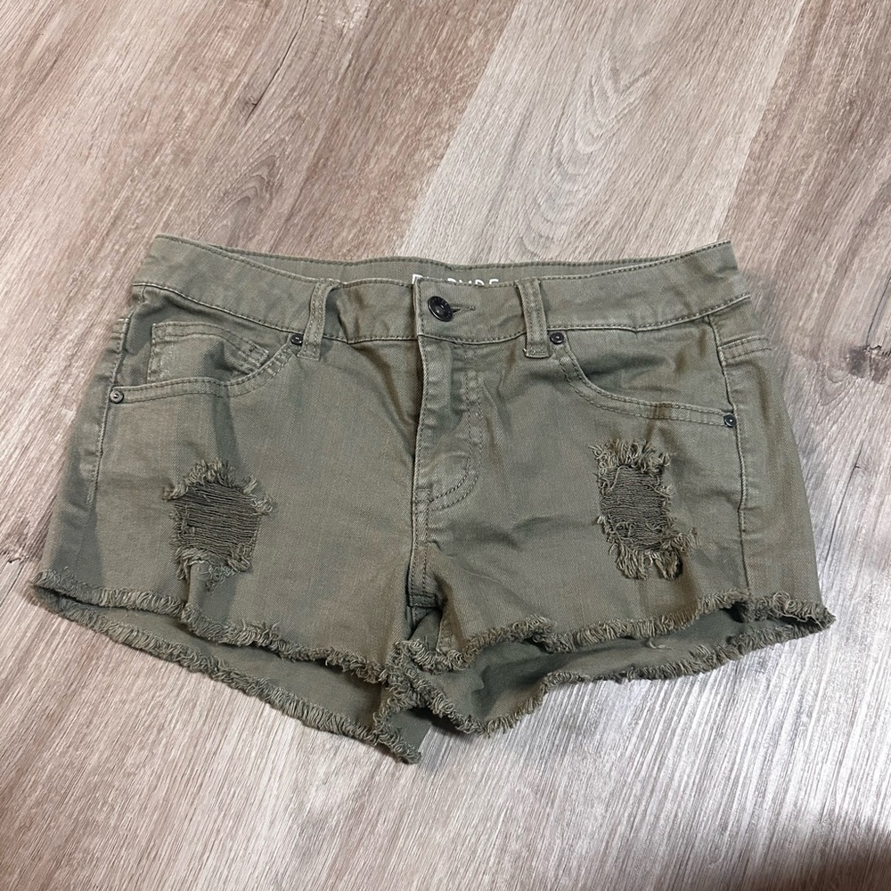 Empyre Jenna Shorts Distressed Army Green Olive Mid Rise Stretch Size 3 Zumiez